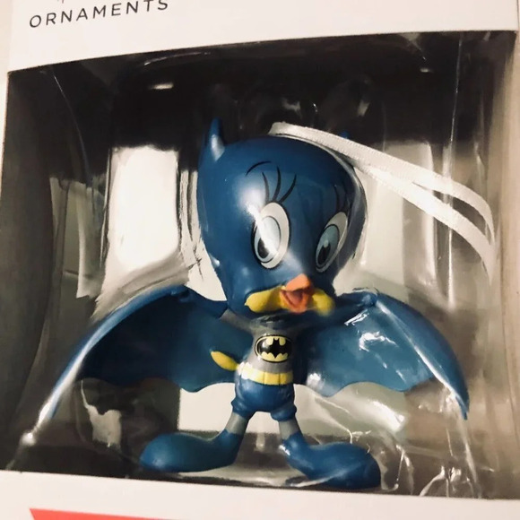 Hallmark Looney Tunes Tweety Bird Disguised  as Batman Christmas Ornament - Picture 13 of 13
